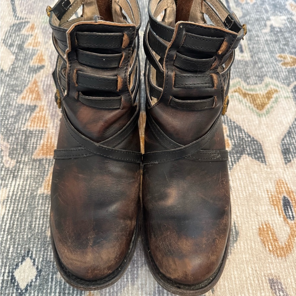 Freebird Distressed Black and Brown Ankle Boots - Picture 7 of 11